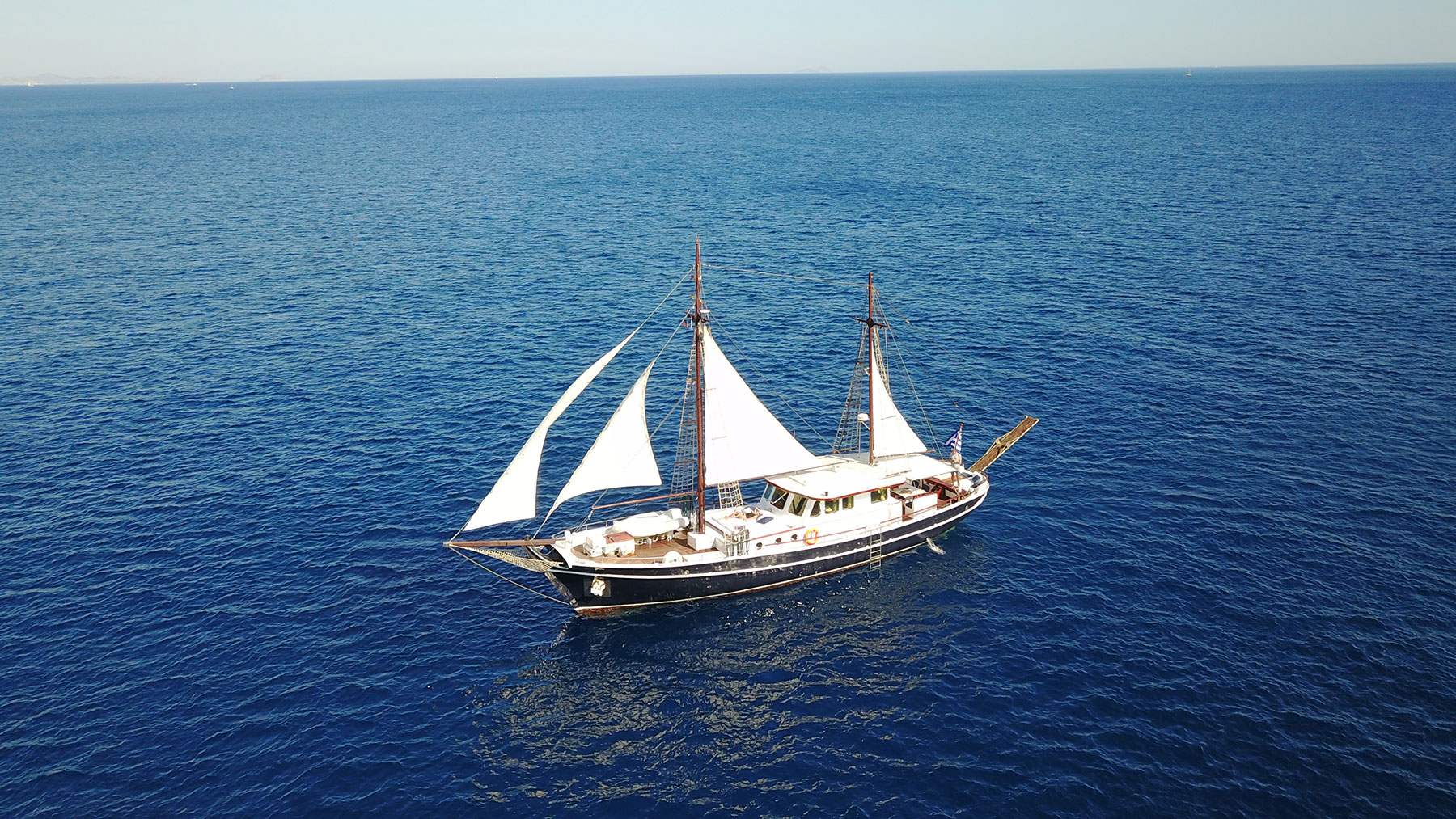 Motor sailer yacht JOANNA K.jpg