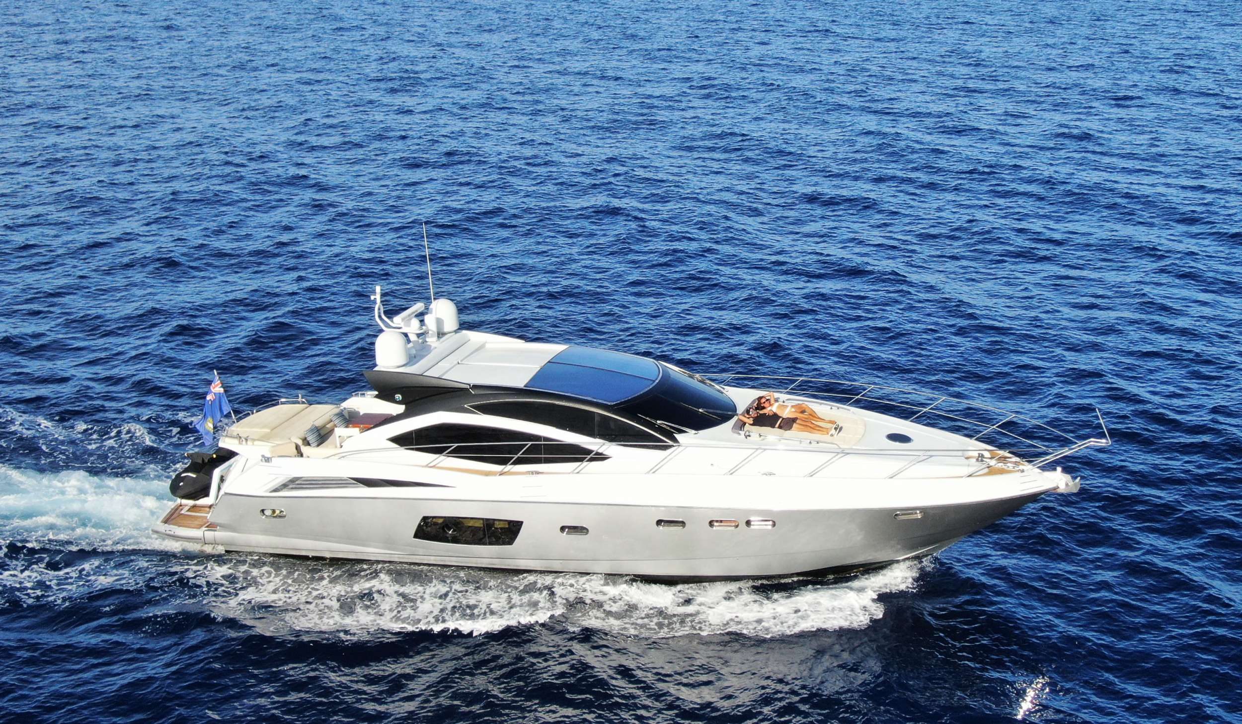 Motor yacht ALMA.jpg