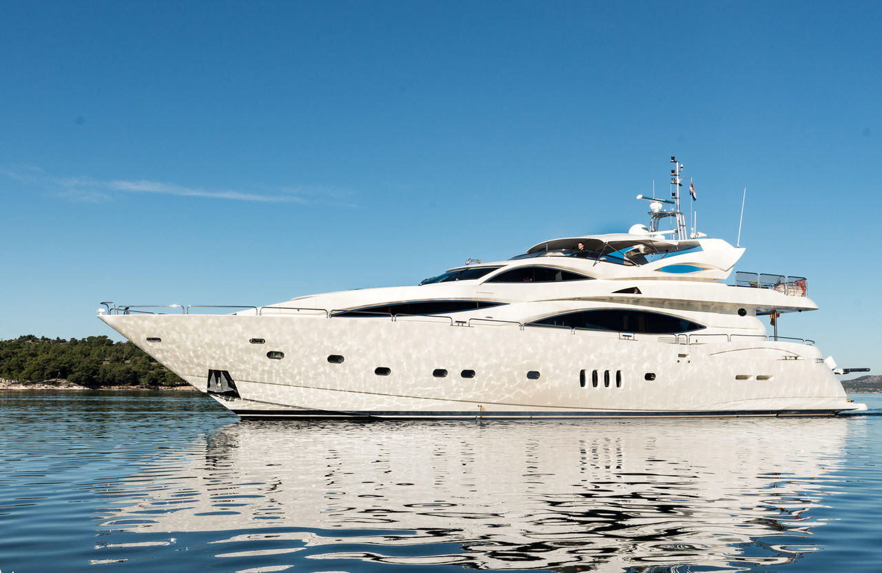 Motor yacht BABY I.jpg