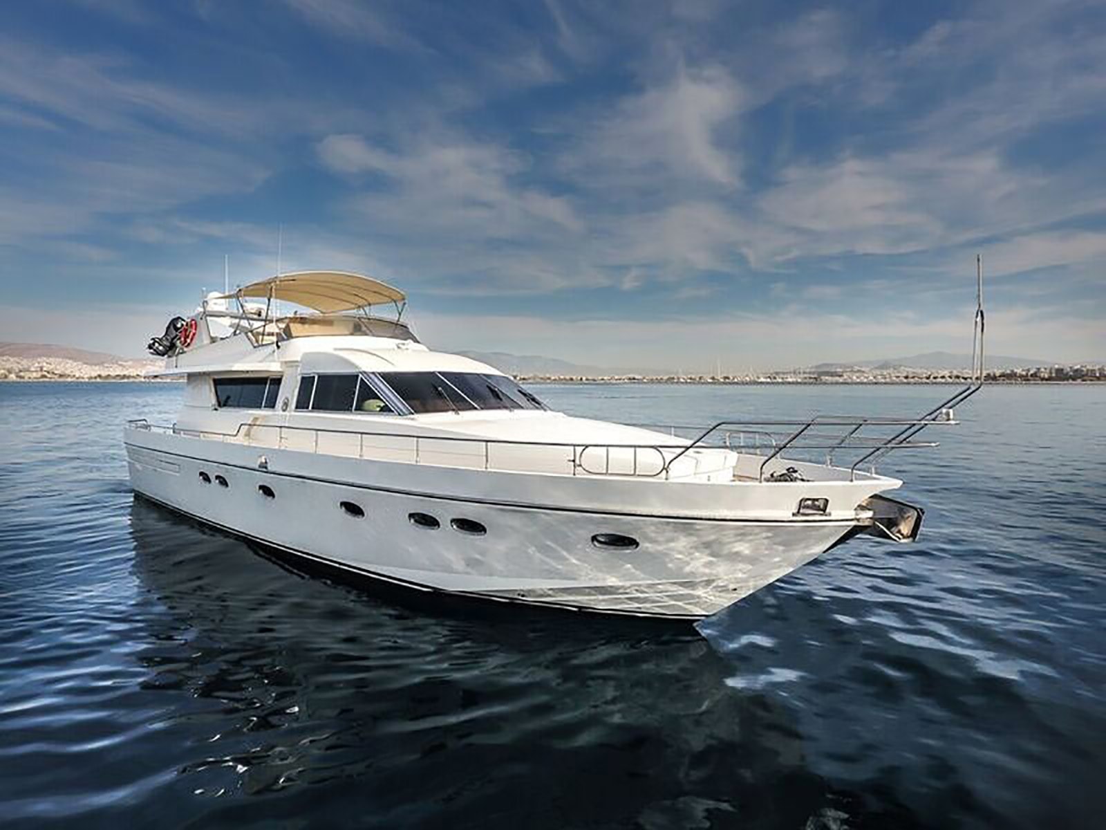 Motor yacht BLUE N' WHITE.jpg