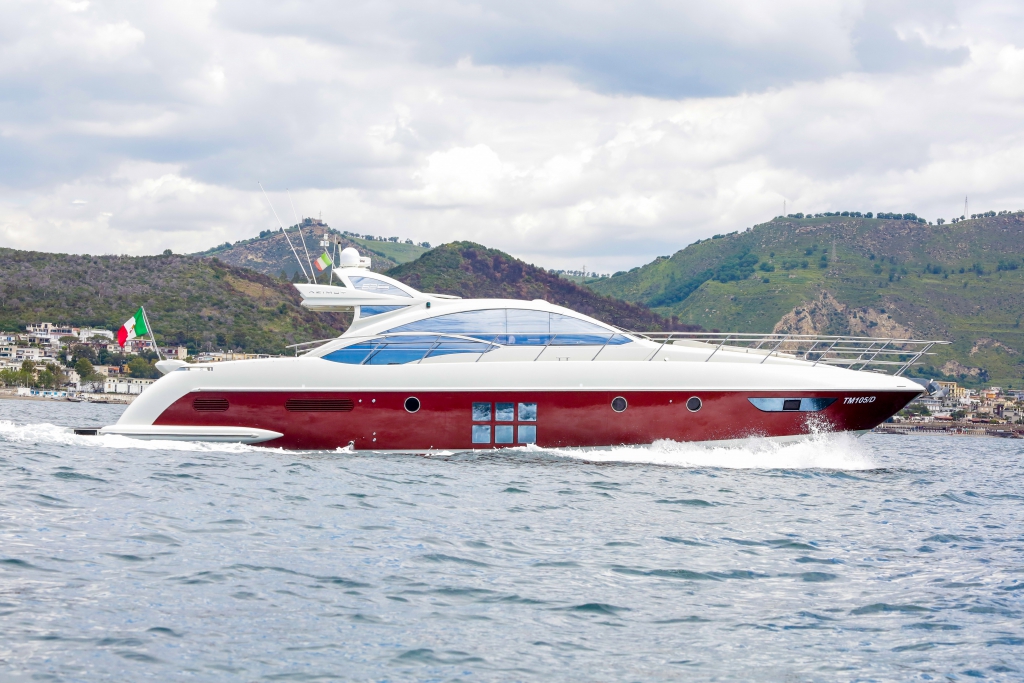 Motor yacht CHAPAQUA.jpg