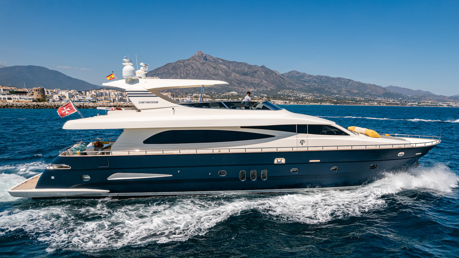 Motor yacht FOURTEEN.jpg