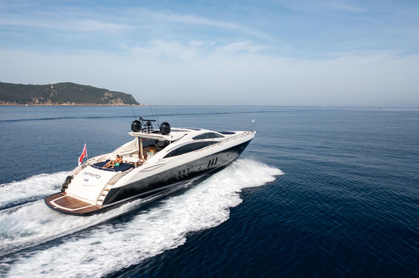 Motor yacht INFINITO.jpg