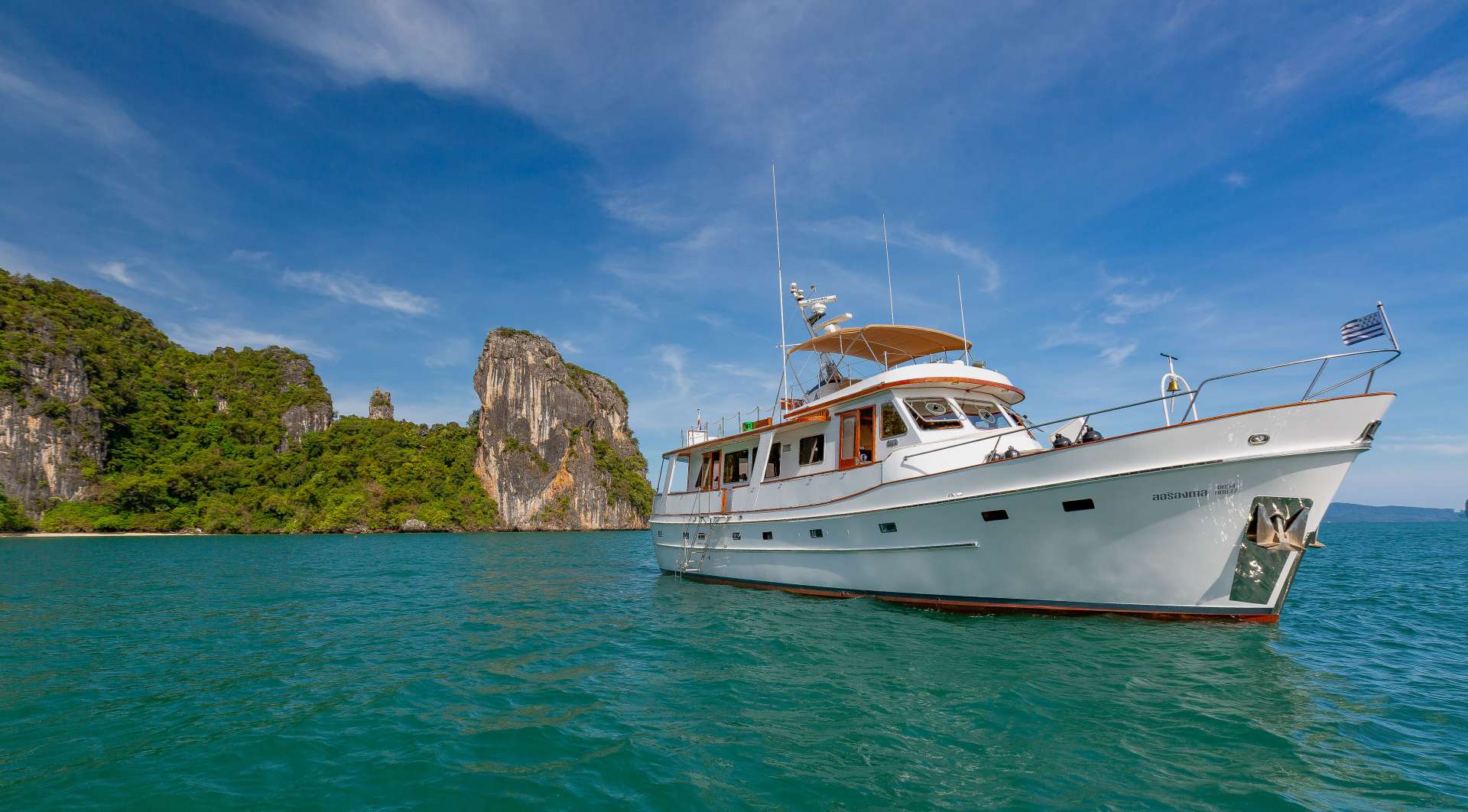 Motor yacht L'ORIENTAL.jpg