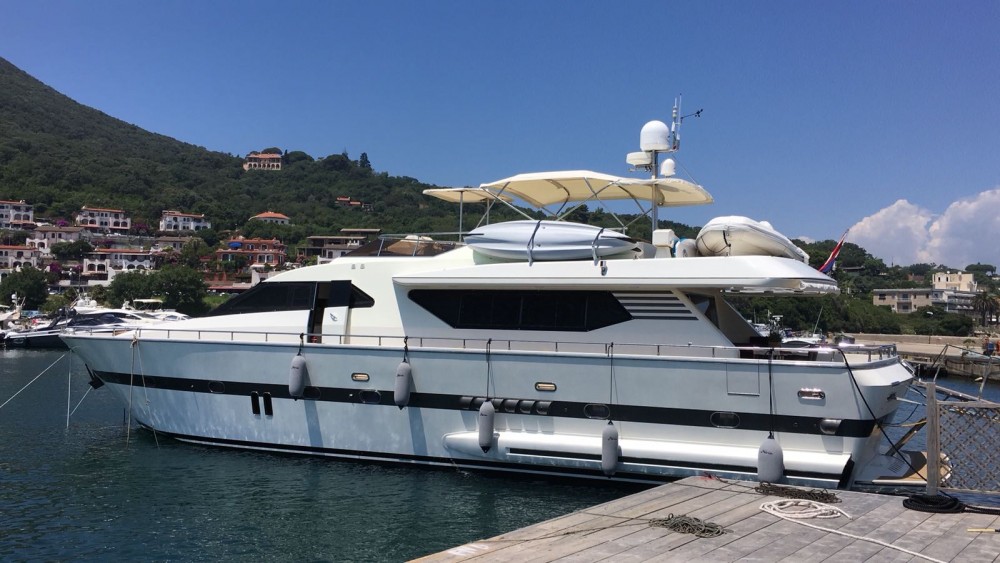 Motor yacht NARIN.jpg