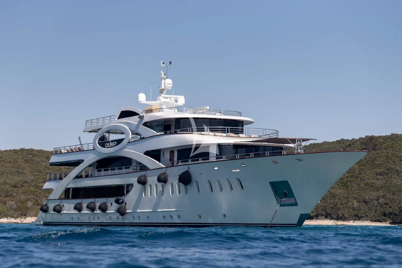 Motor yacht Olimp.jpg