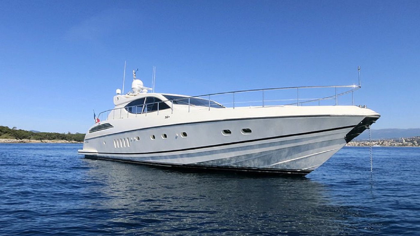 Motor yacht TEKITOO (sistership).jpg