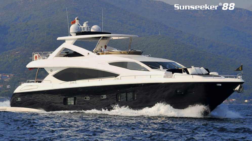 Motor yacht VITA.png