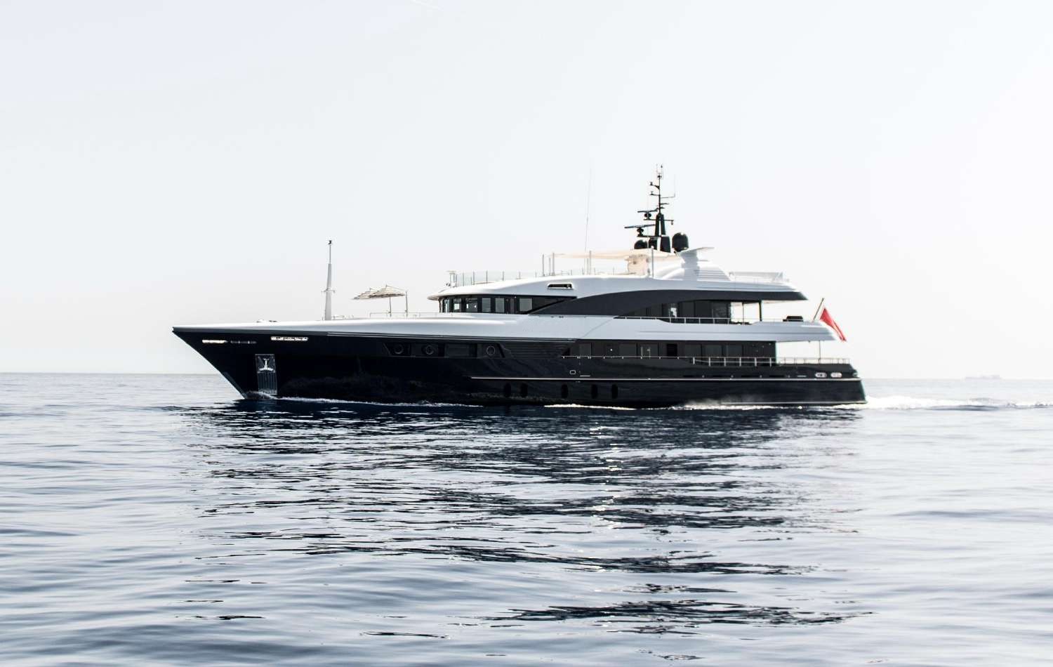 Motor yacht.jpg
