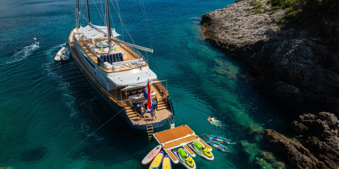Motoryacht DALMATINO.jpg