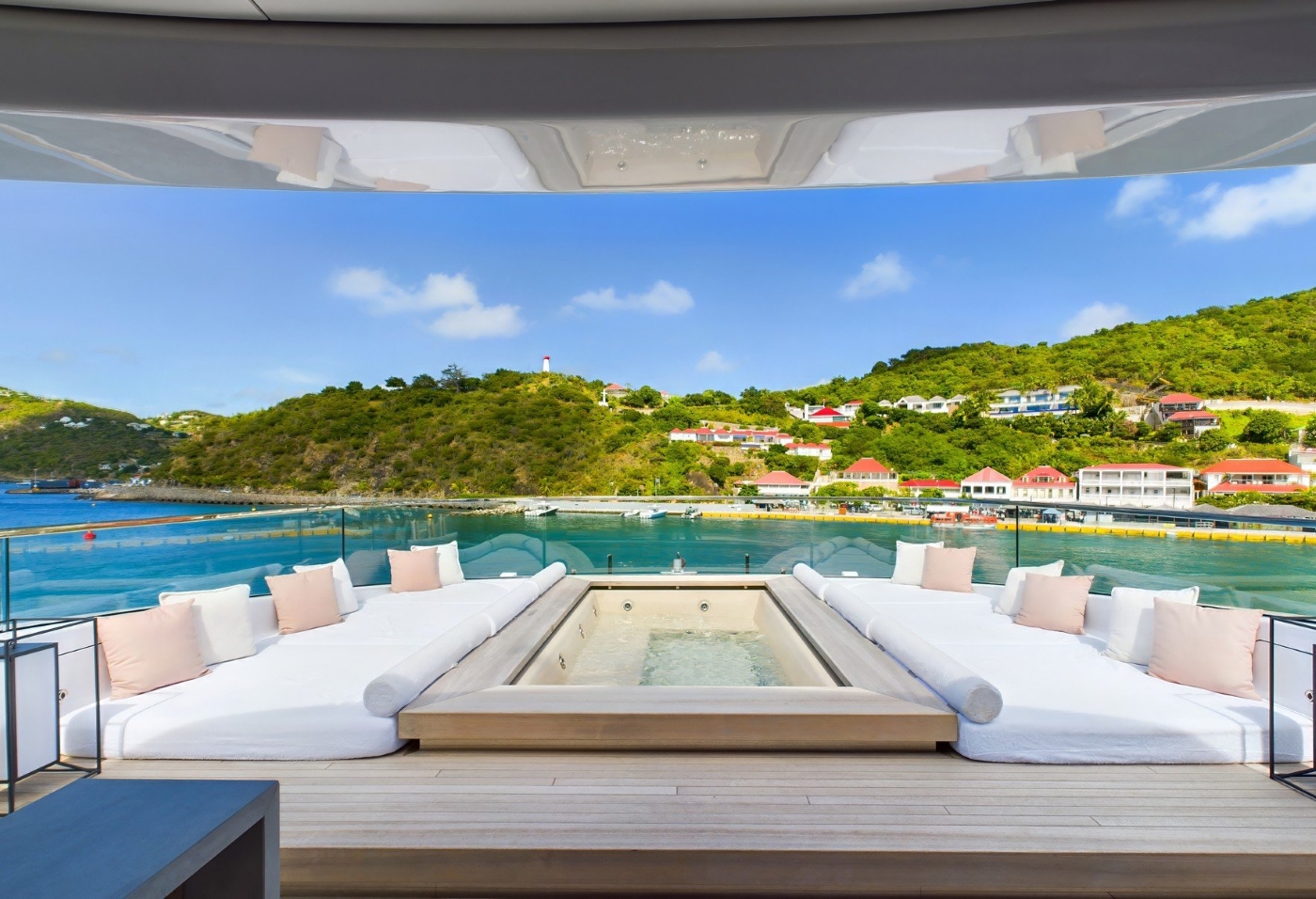 Oendeck relaxation with sea views.jpg