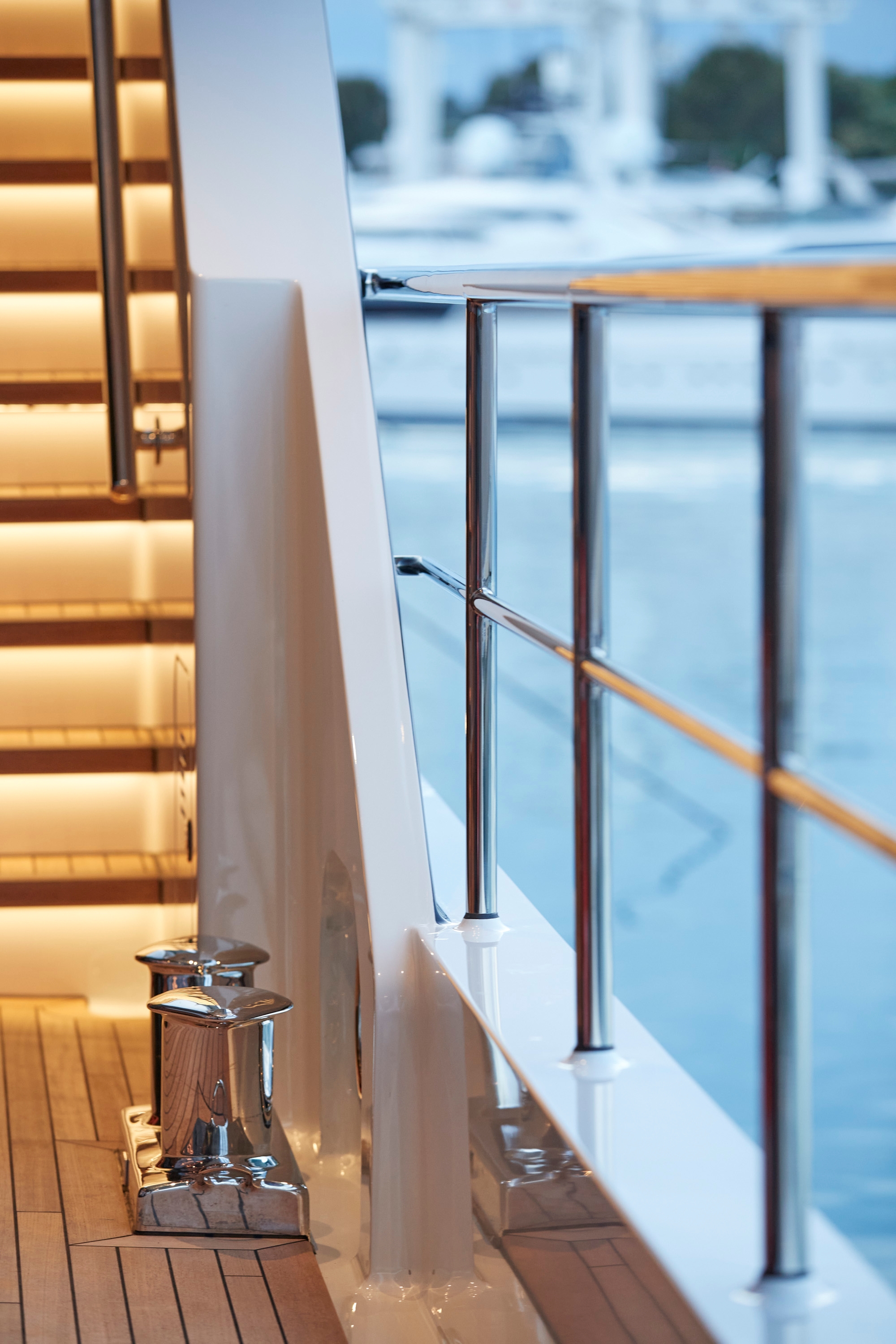 Open Sidedeck with sea views 01.jpg