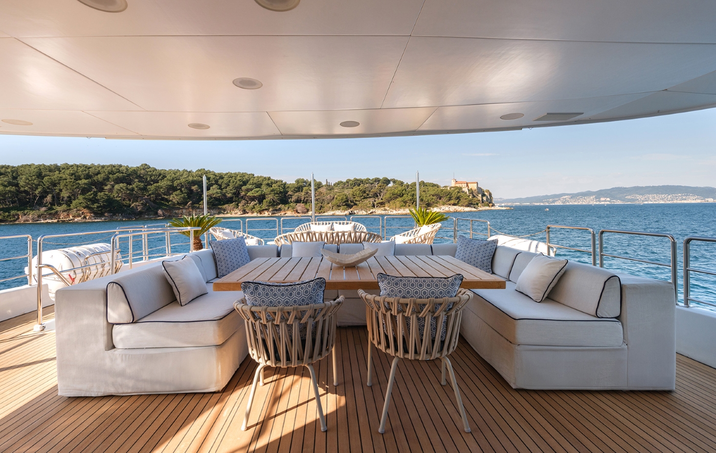 Opendeck with sea views.jpg