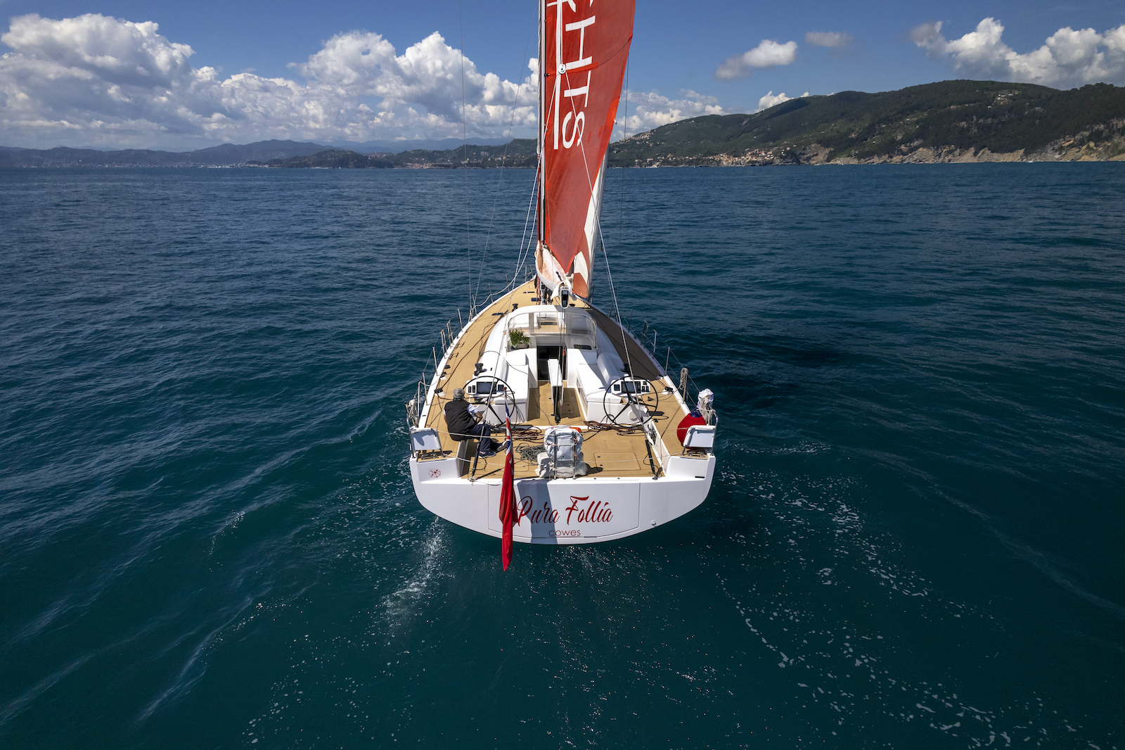 PURA FOLLIA yacht.jpg