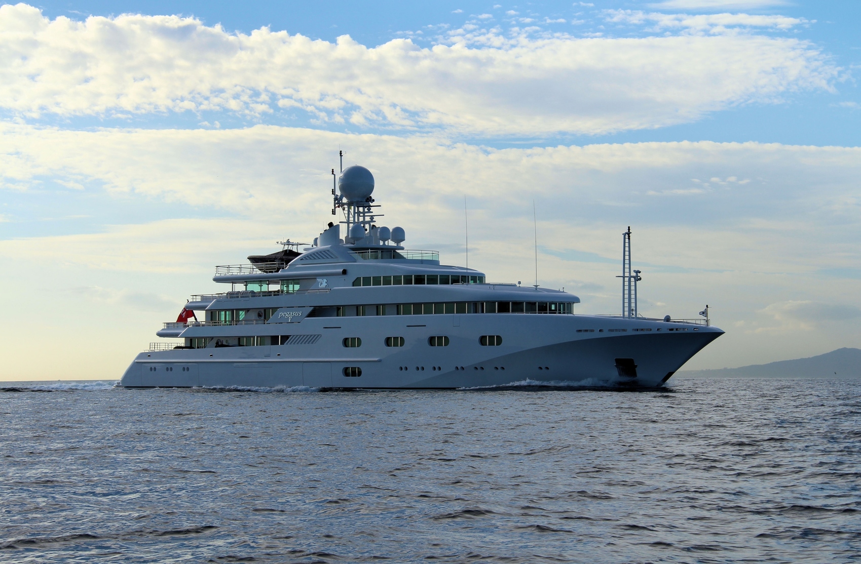 Pegasus VIII starboard profile.jpg