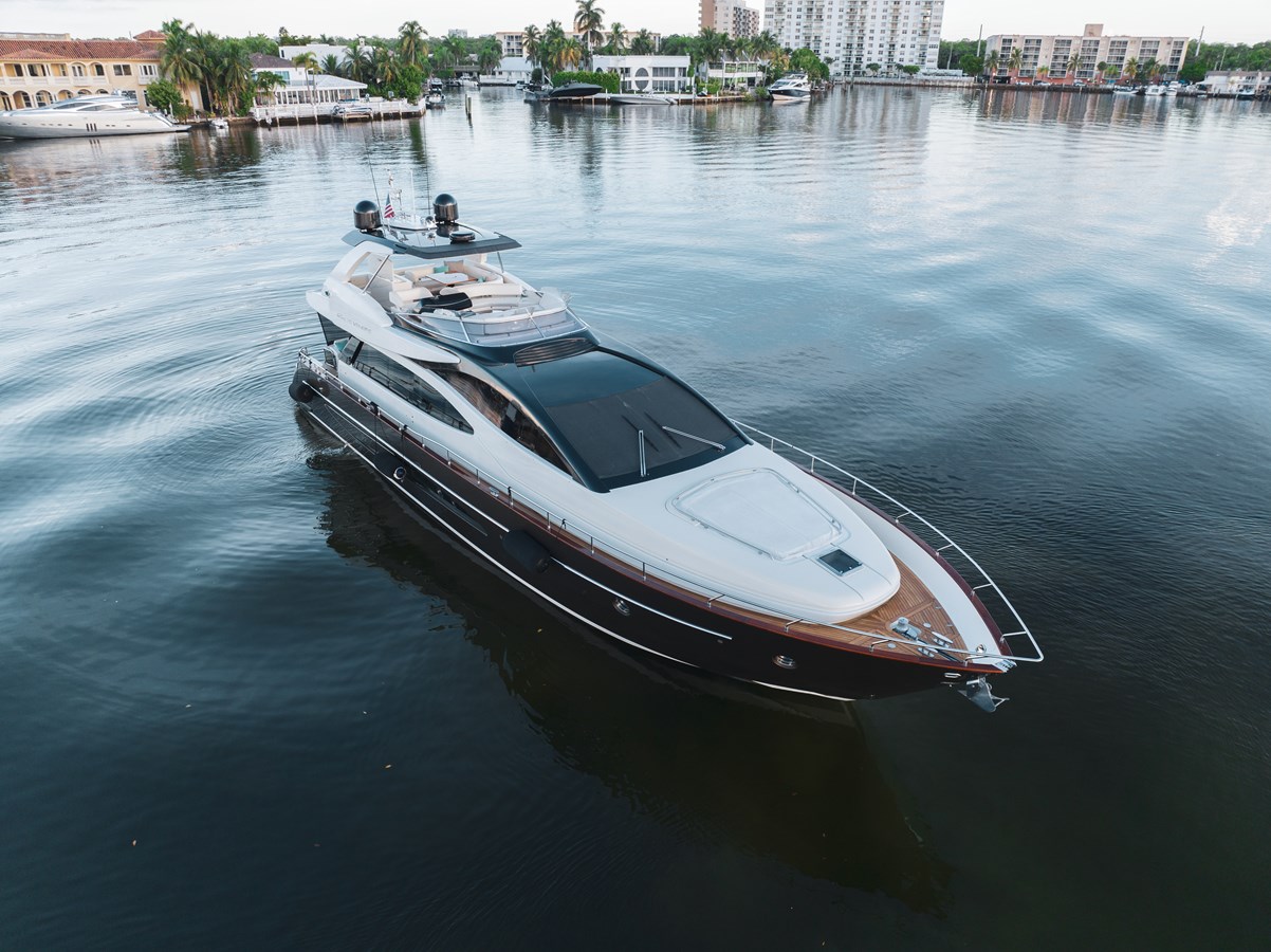 RIVA 75 Venere yacht.jpg