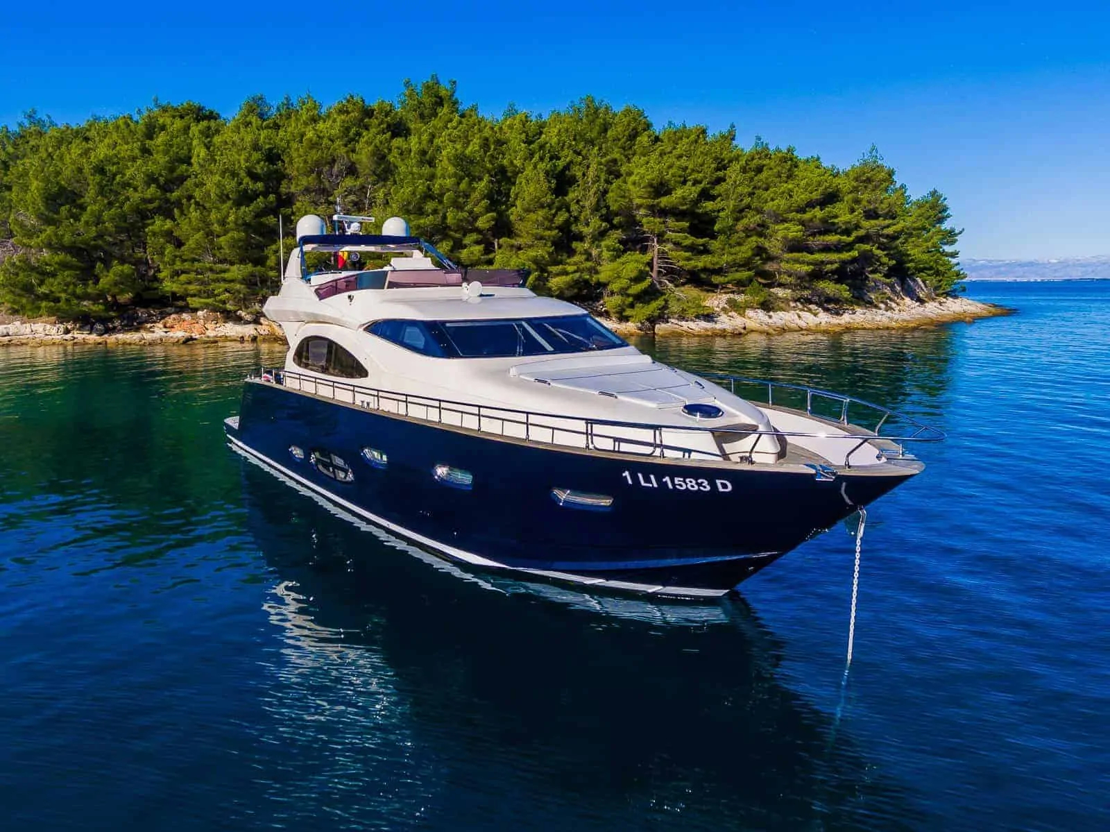 Cayman Yachts