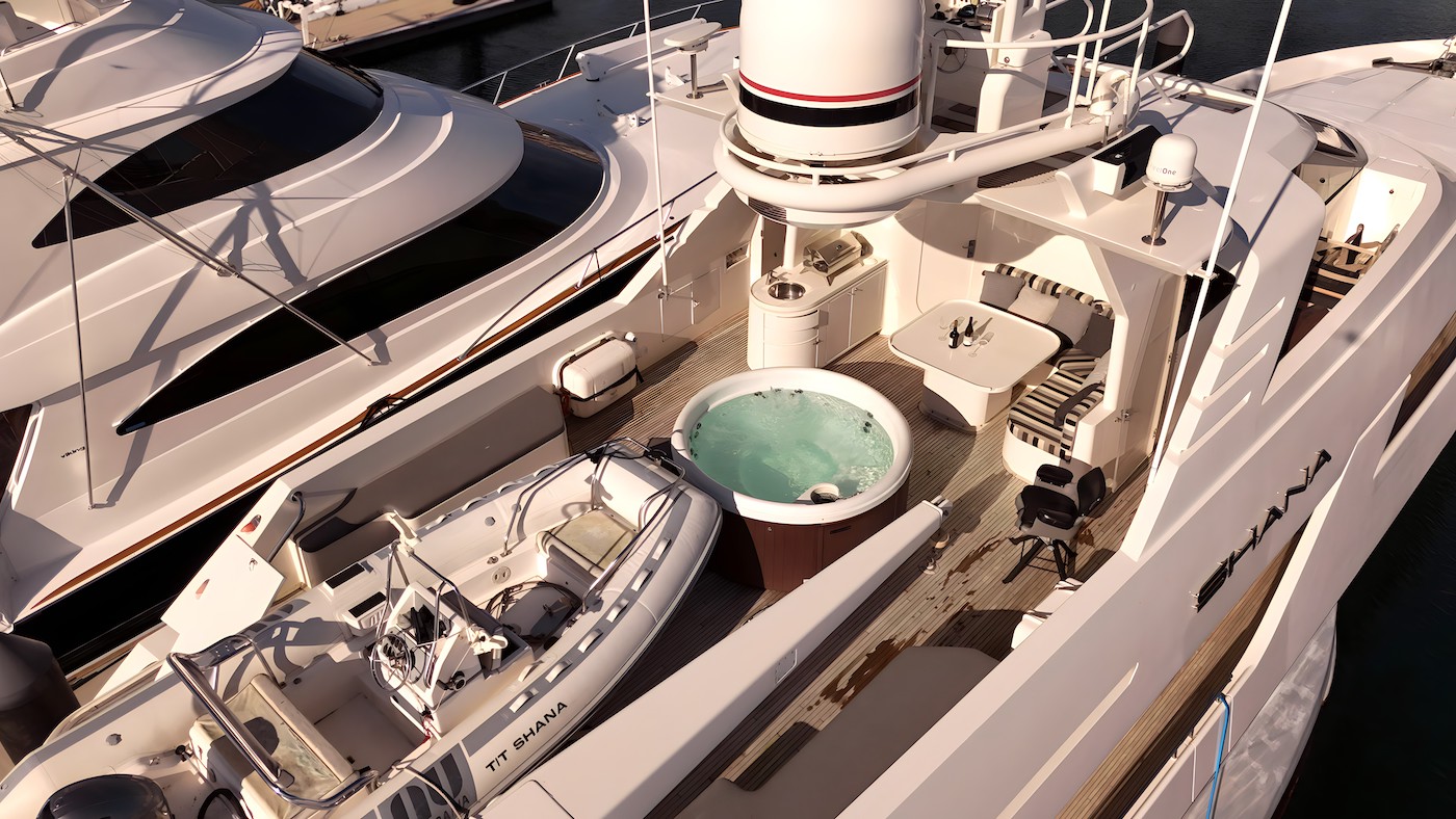 Shana super yacht jacuzzi.jpg