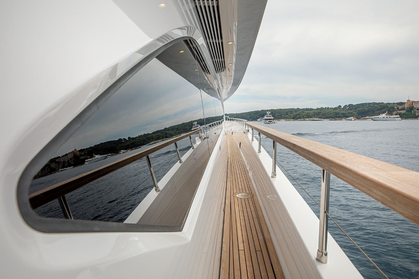 Sidedeck With Sea Views 01.jpg