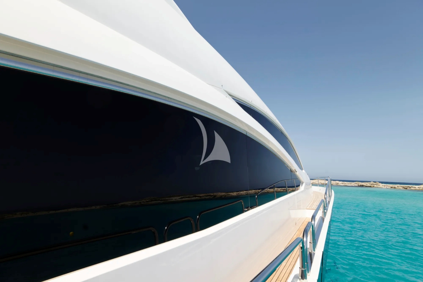 Sidedeck With Sea Views 02.jpg