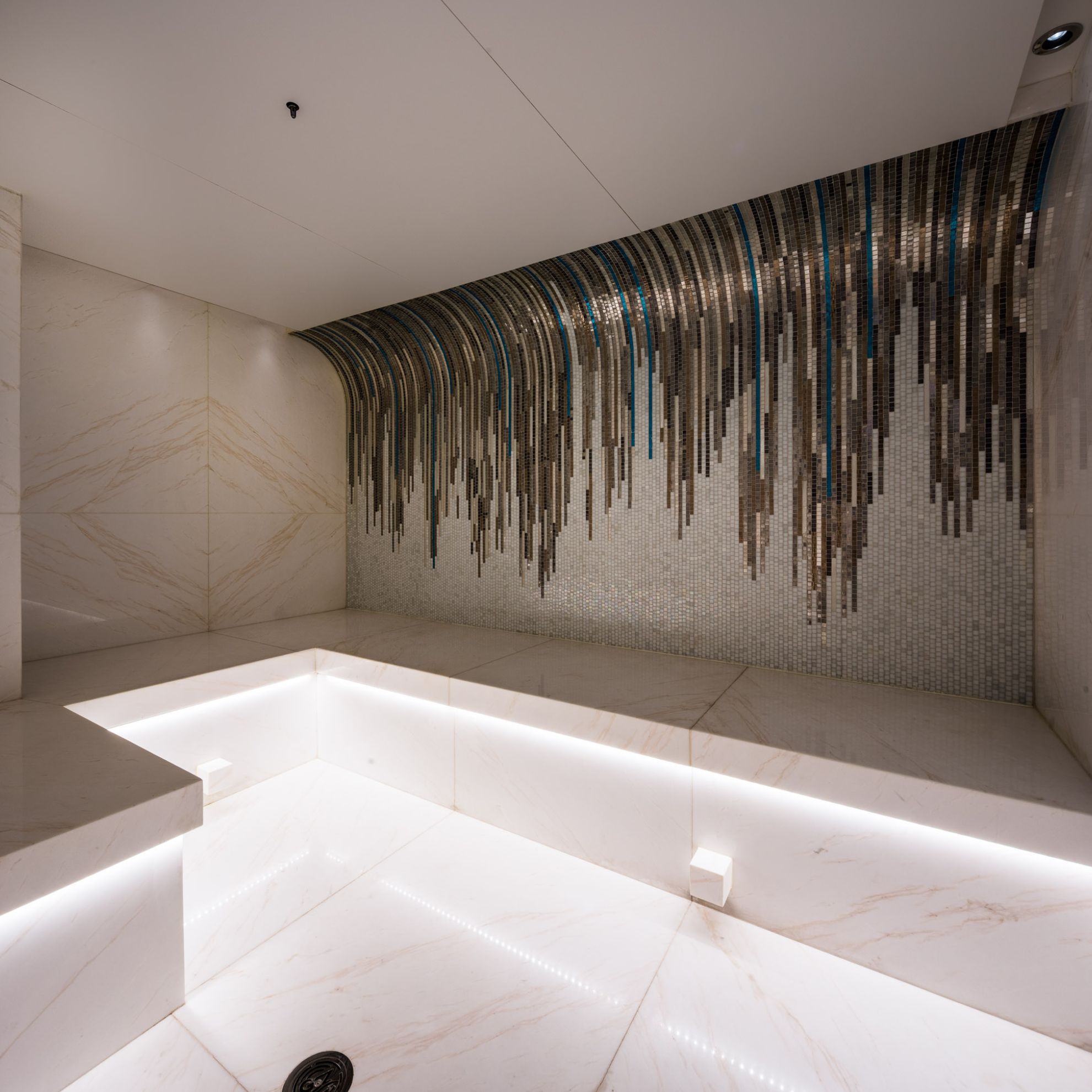 Spa - Photo © Jeff Brown Photography.jpg