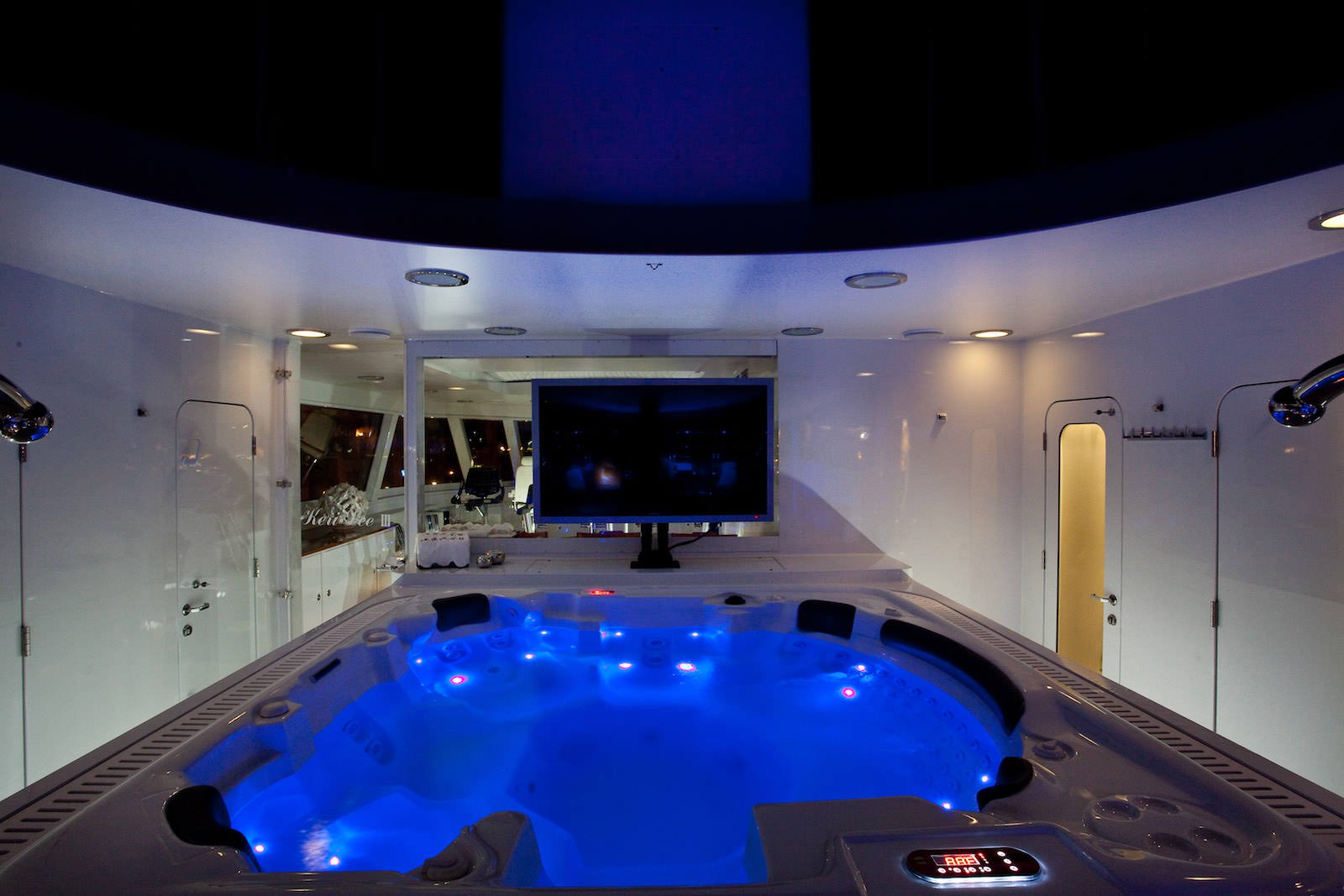 Spa Pool.jpg