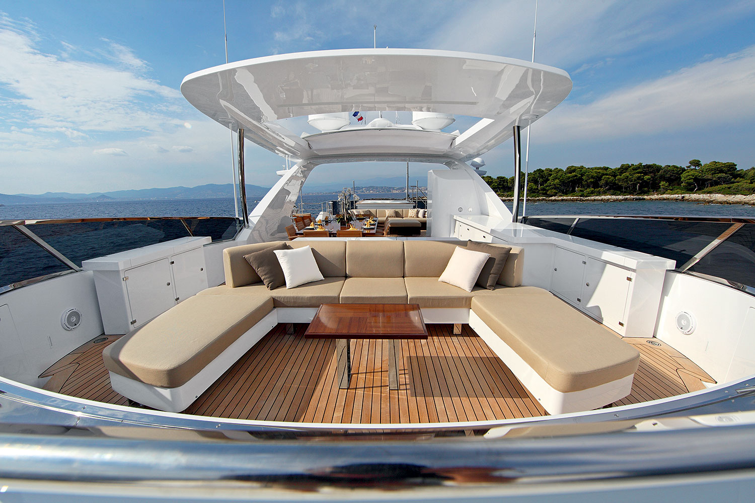 Sun deck BS003.jpg