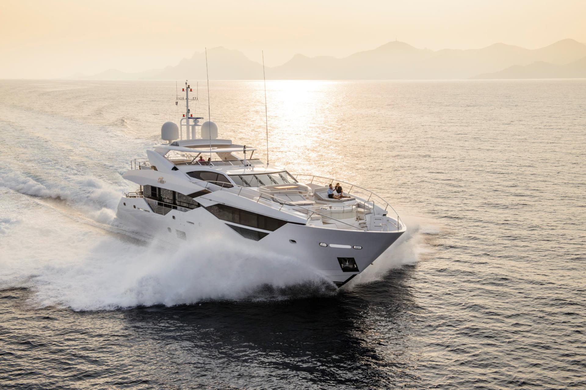 Sunseeker superyacht.jpg