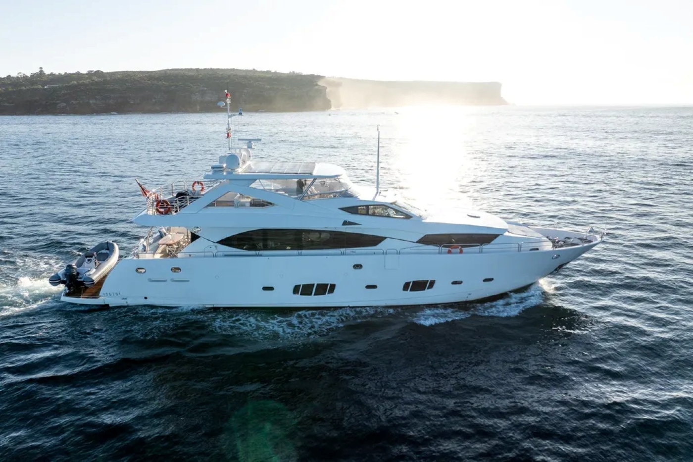 Superyacht CHAOS.jpg