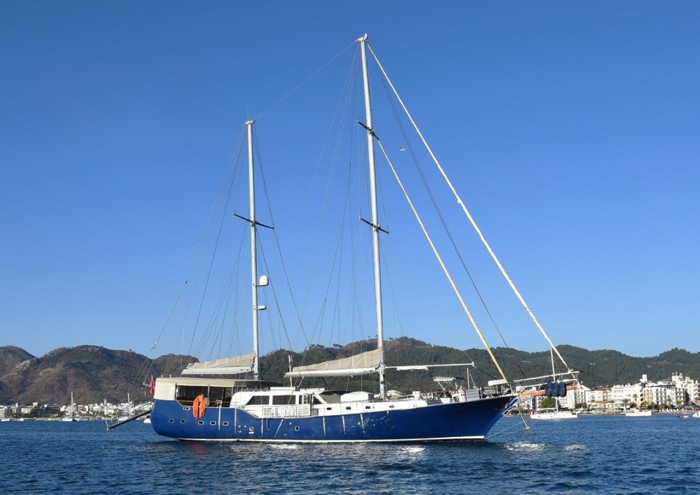 Superyacht DREAM A.jpg