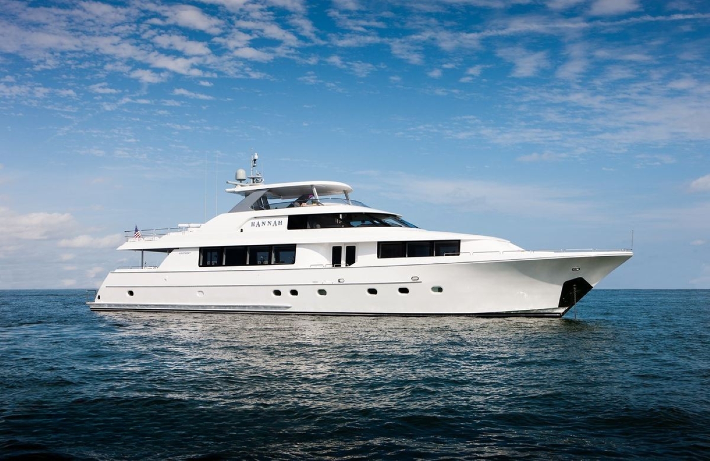 Superyacht HANNAH.jpg