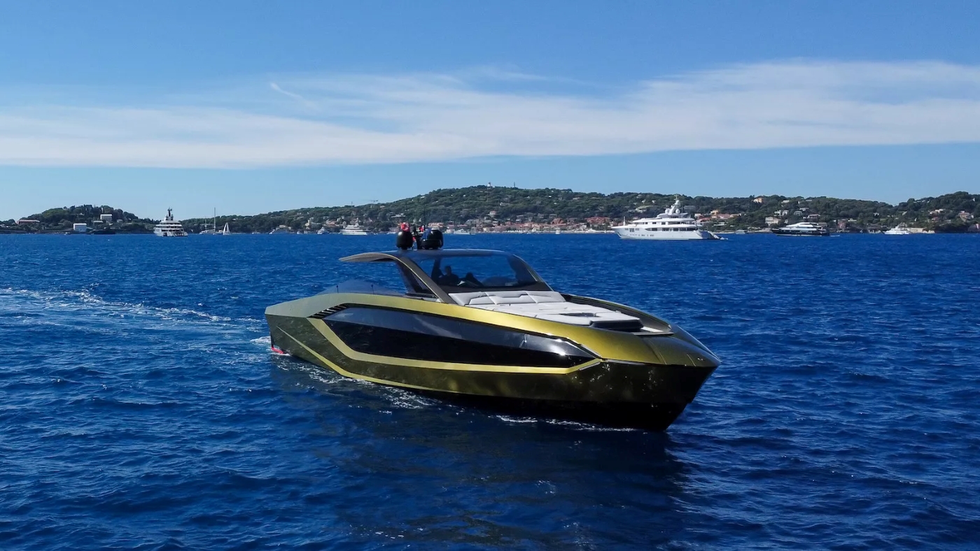 Superyacht KIKI.jpg