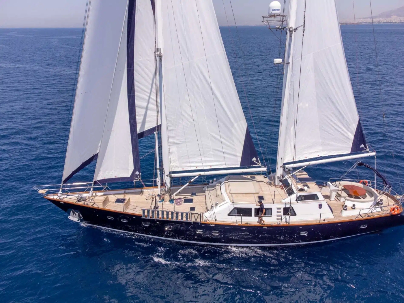 Superyacht Spirit L.jpg