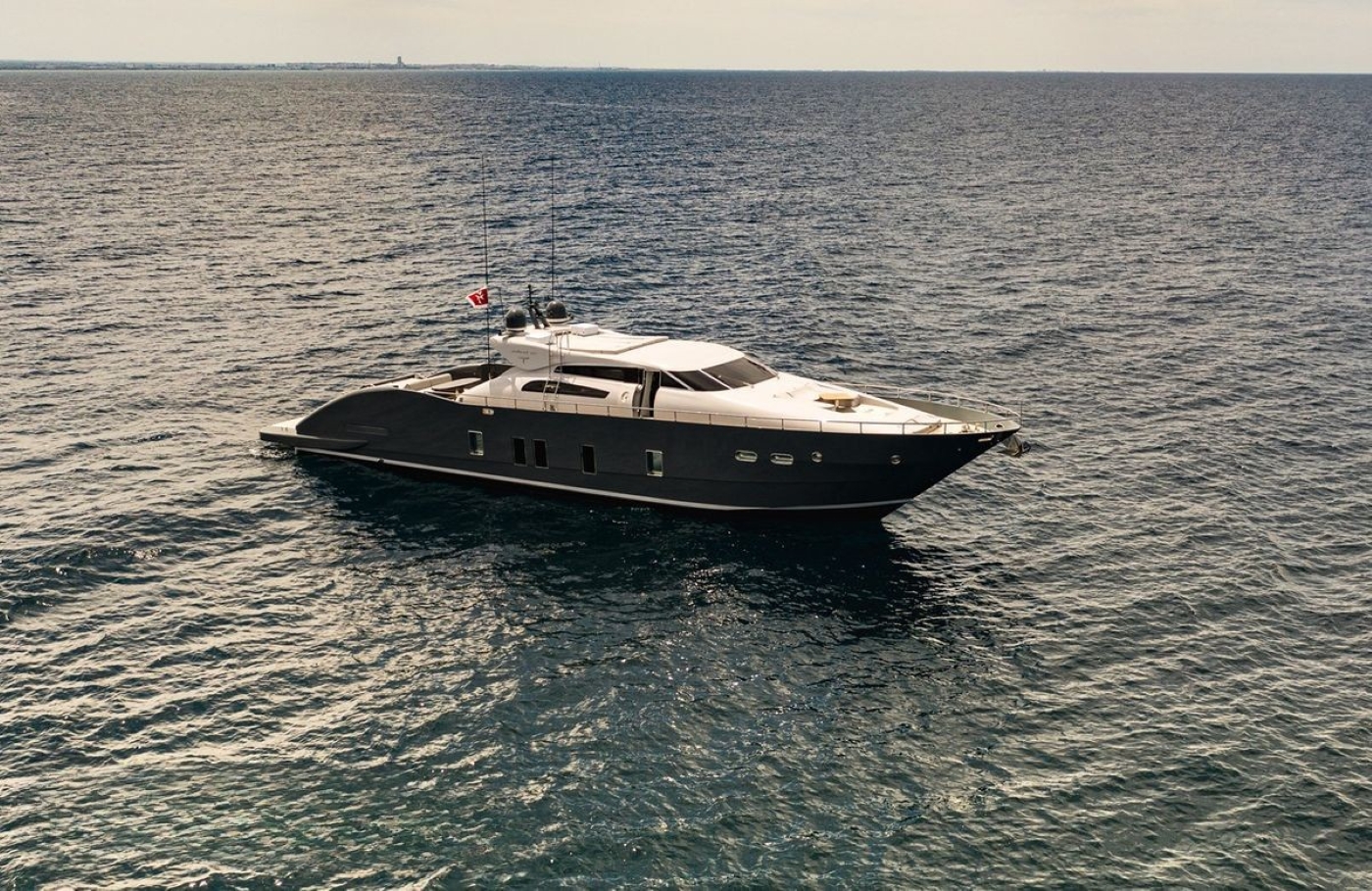 Superyacht VEVEKOS.jpg