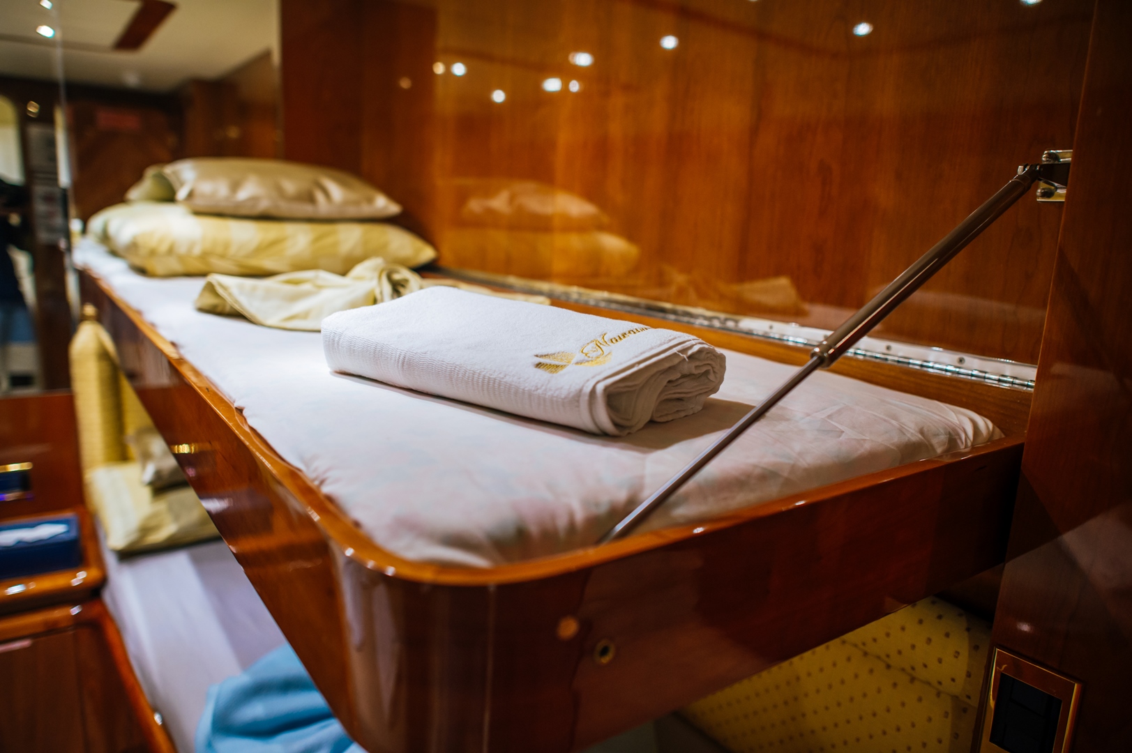 Twin cabin with Pullman berth above.jpg