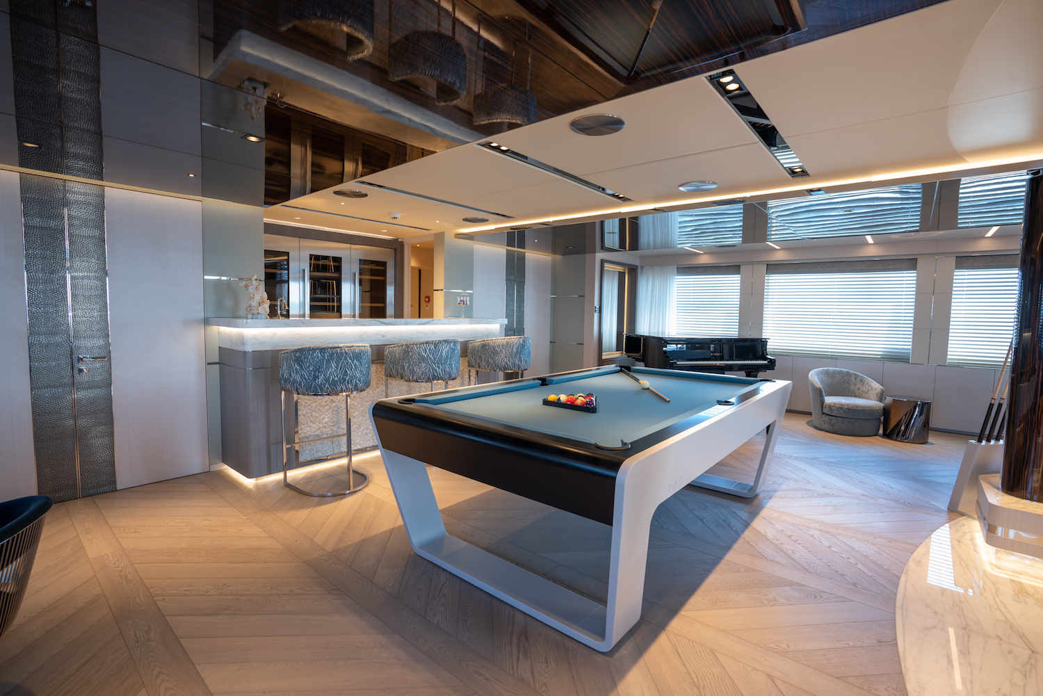 Upper Deck Skylounge 2.jpg