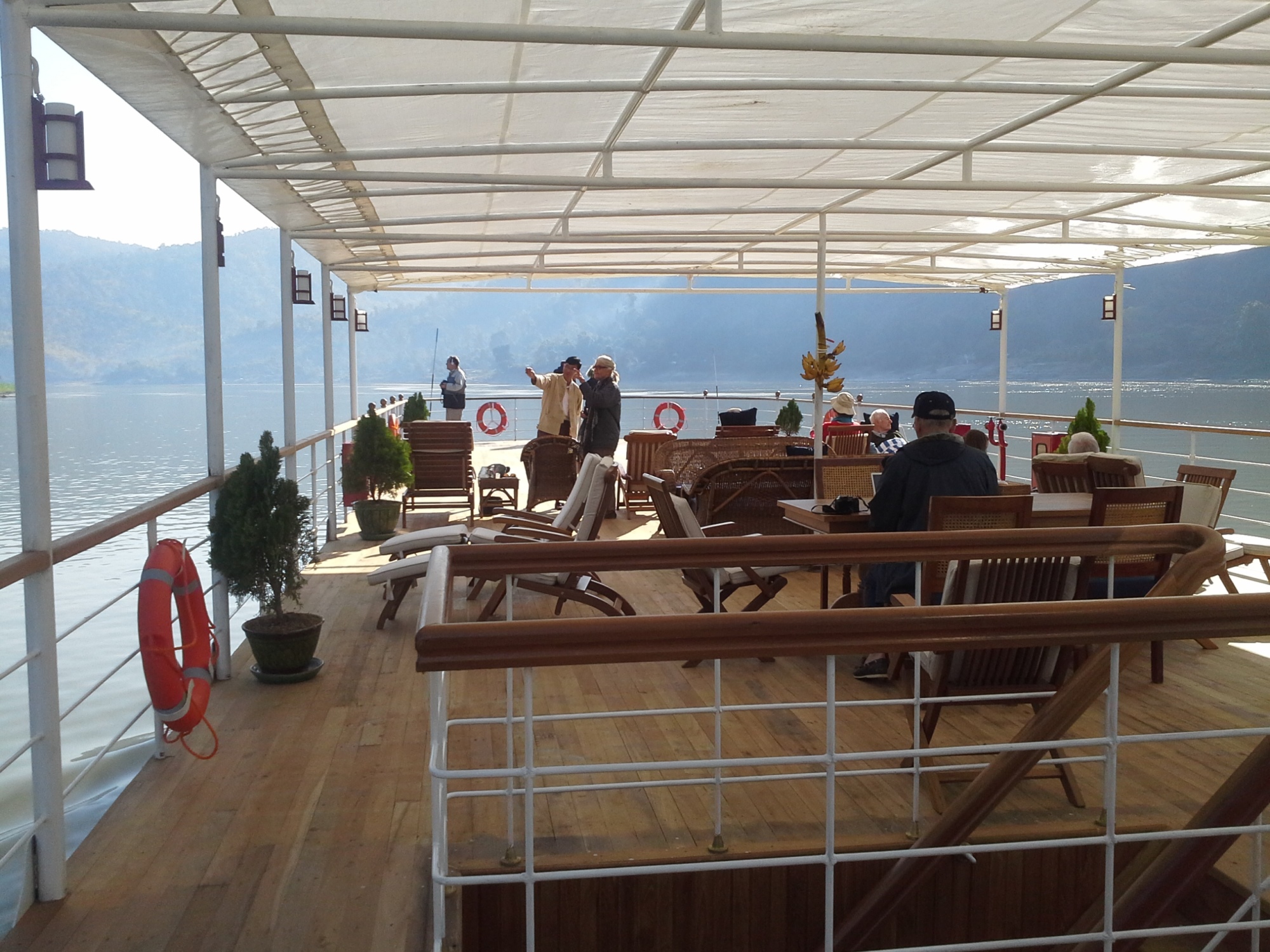 Upper deck seating and chaises.jpg