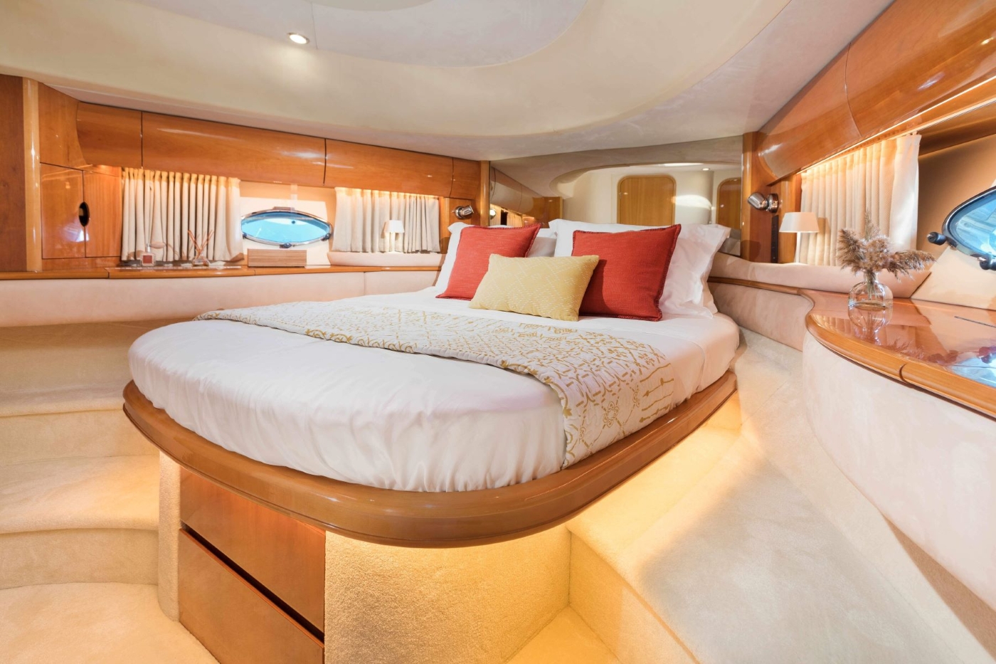 VIP Suite 03.jpg