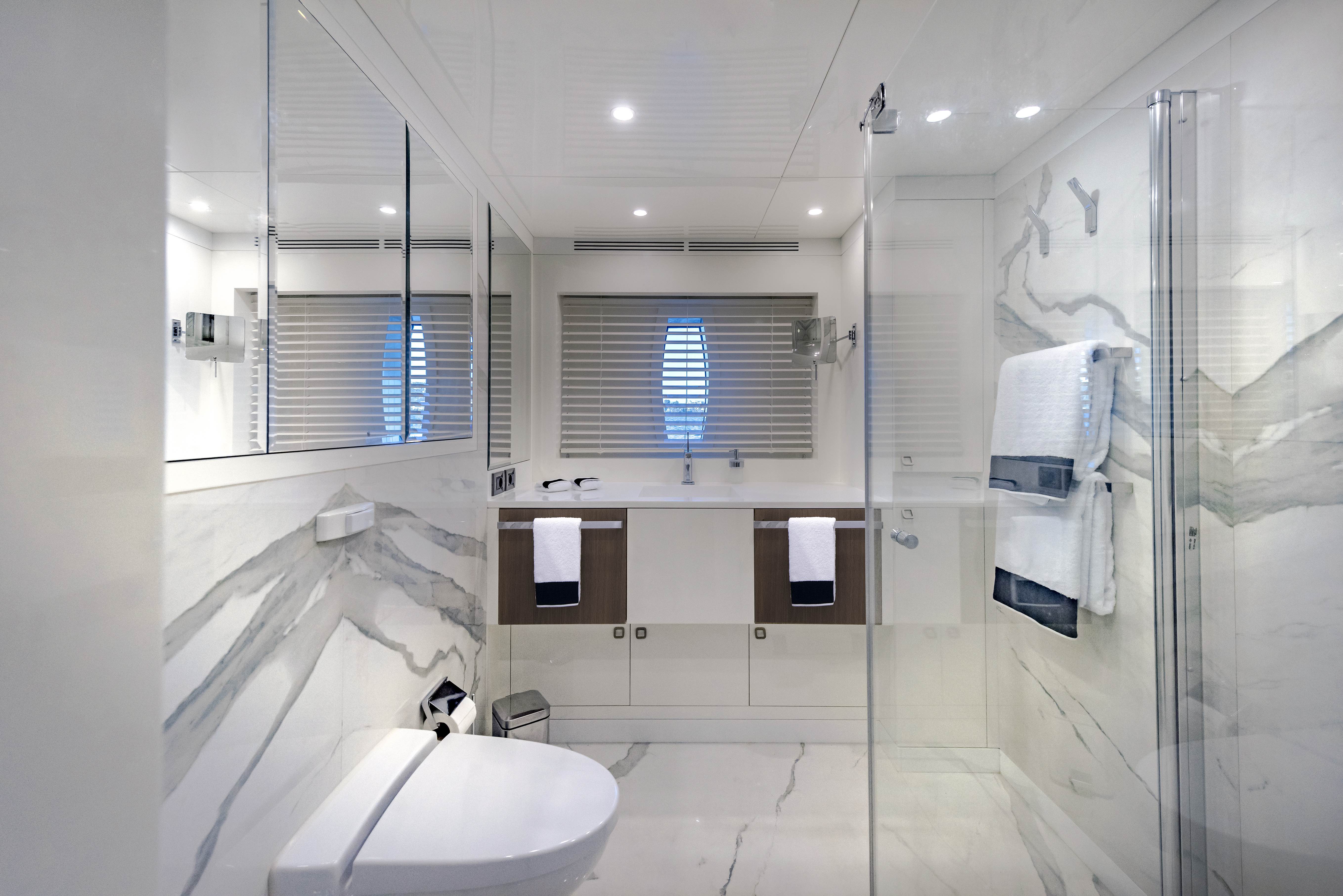 VIP bathroom.jpg