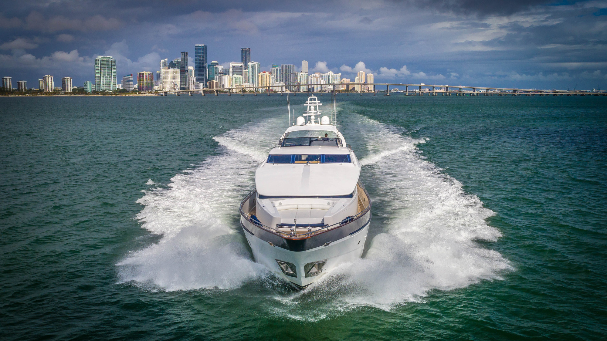 Viking Sport Cruiser TROCA ONE - Underway.jpg