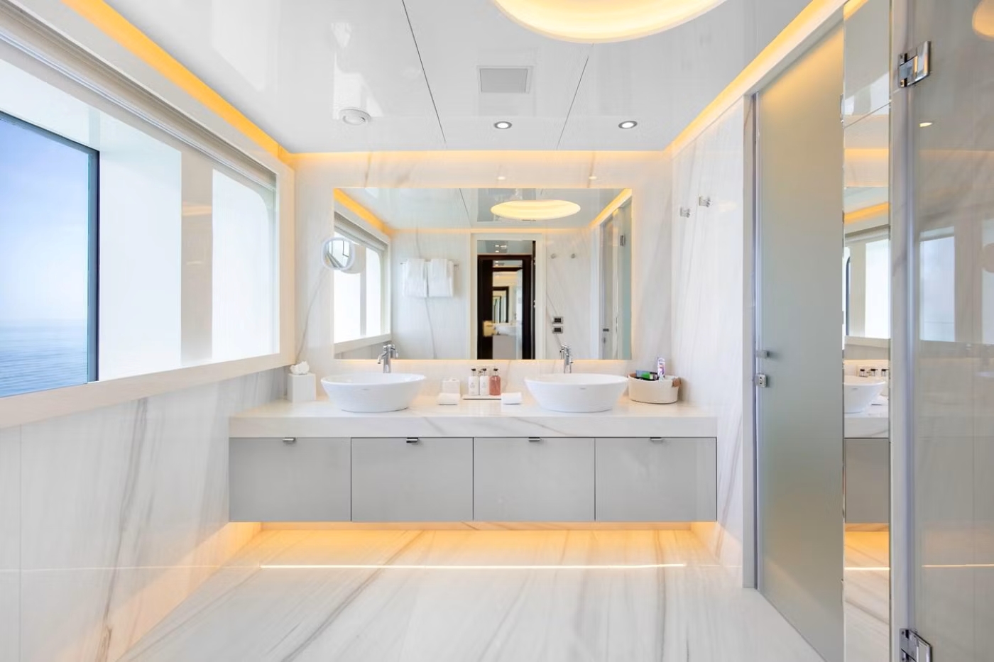 Vip bathroom.jpg