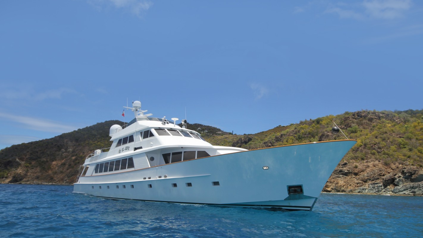 Yacht EL JEFE - profile.jpg