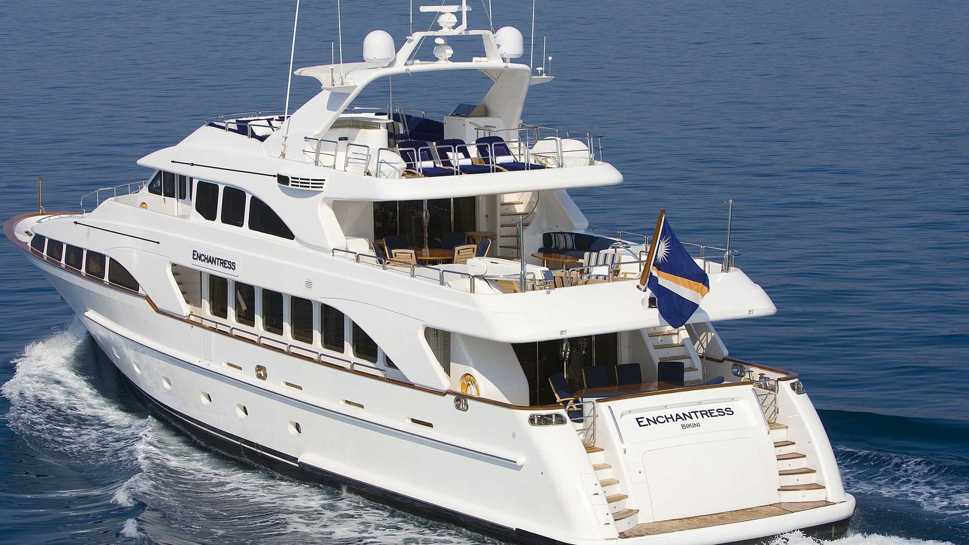 Yacht ENCHANTRESS a Benetti Classic underway - aft.jpg