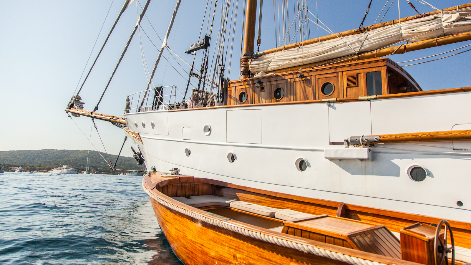 Yacht TRINAKRIA with tender.jpg