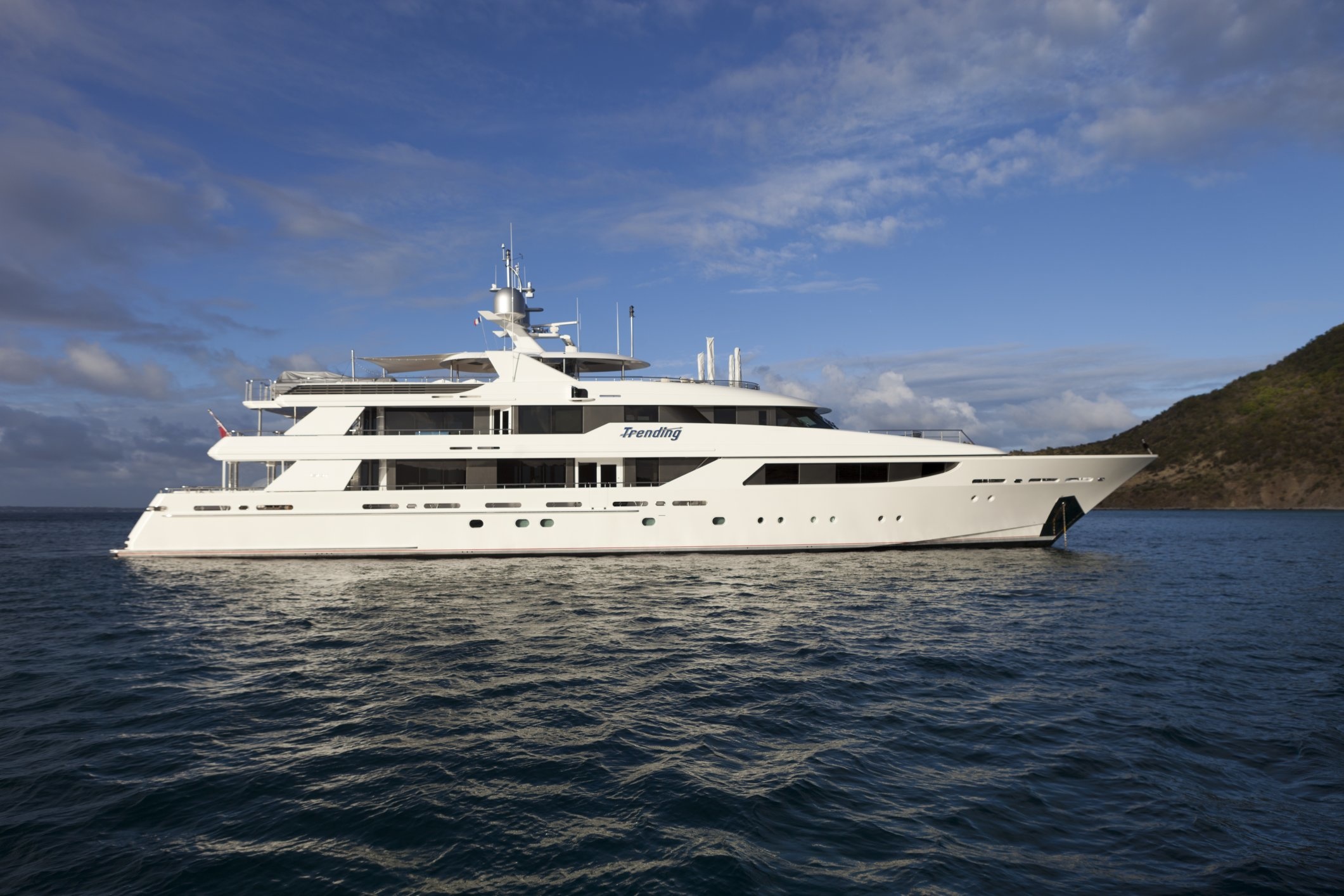 Yacht Trending by Westport - profile.jpg