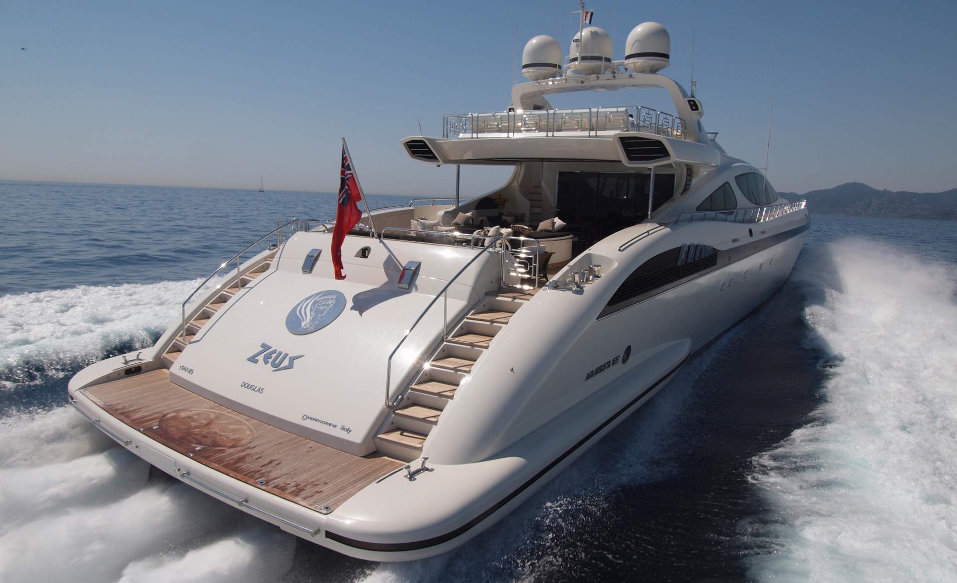 Yacht ZEUS by Overmarine Mangusta - Running Aft Platform.jpg