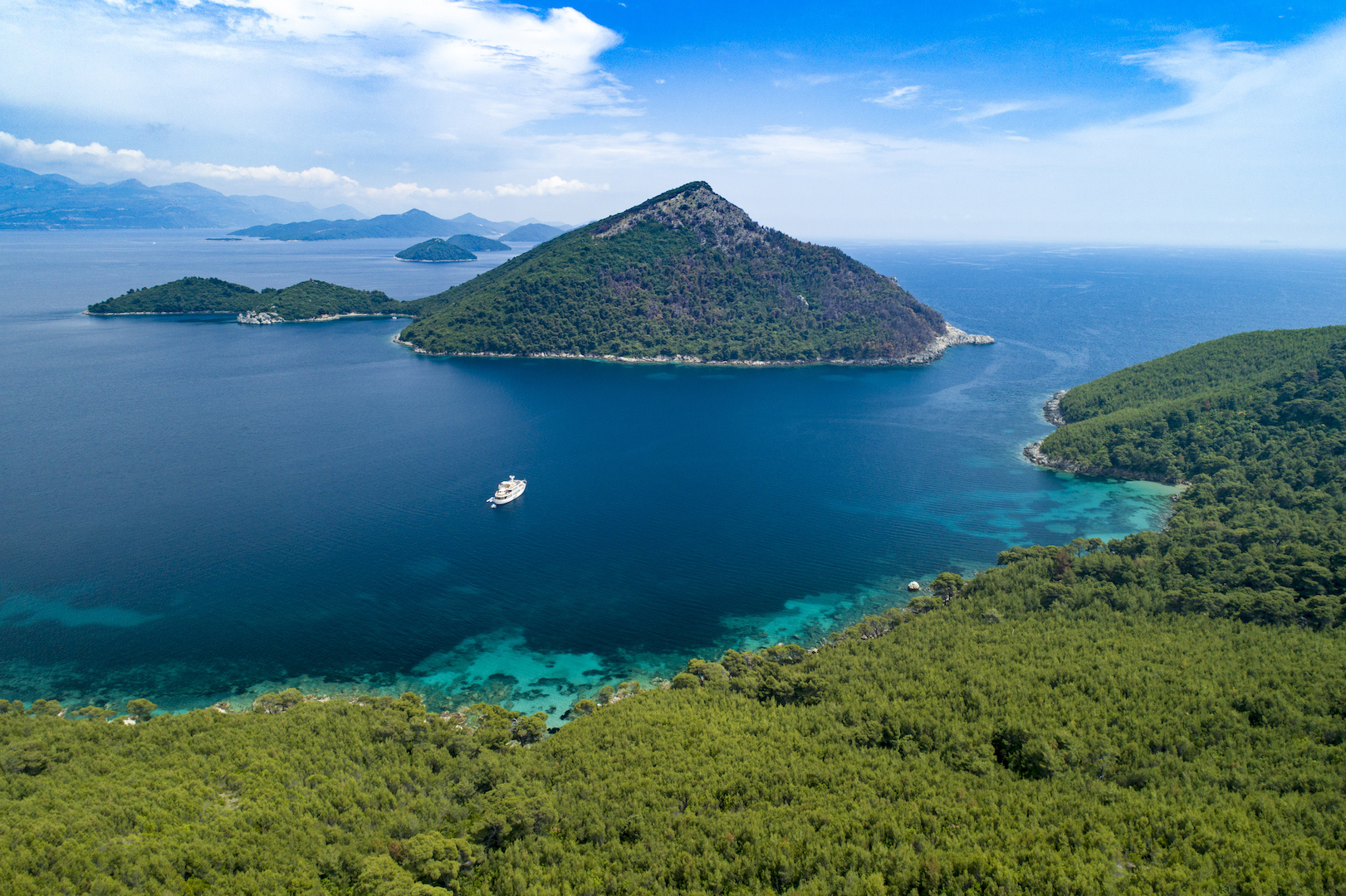 Yacht charter location  00002.jpg