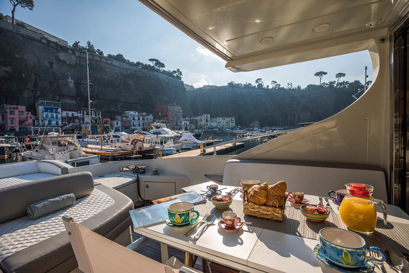 ZEUS Exterior - Aft deck breakfast.jpg