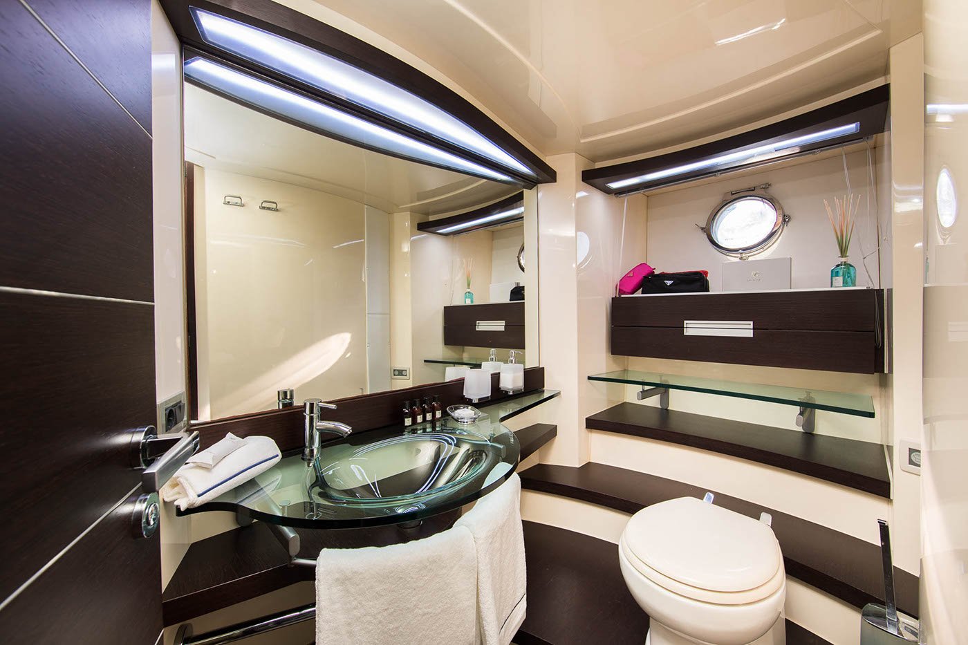 ZEUS Interior - Master ensuite.jpg