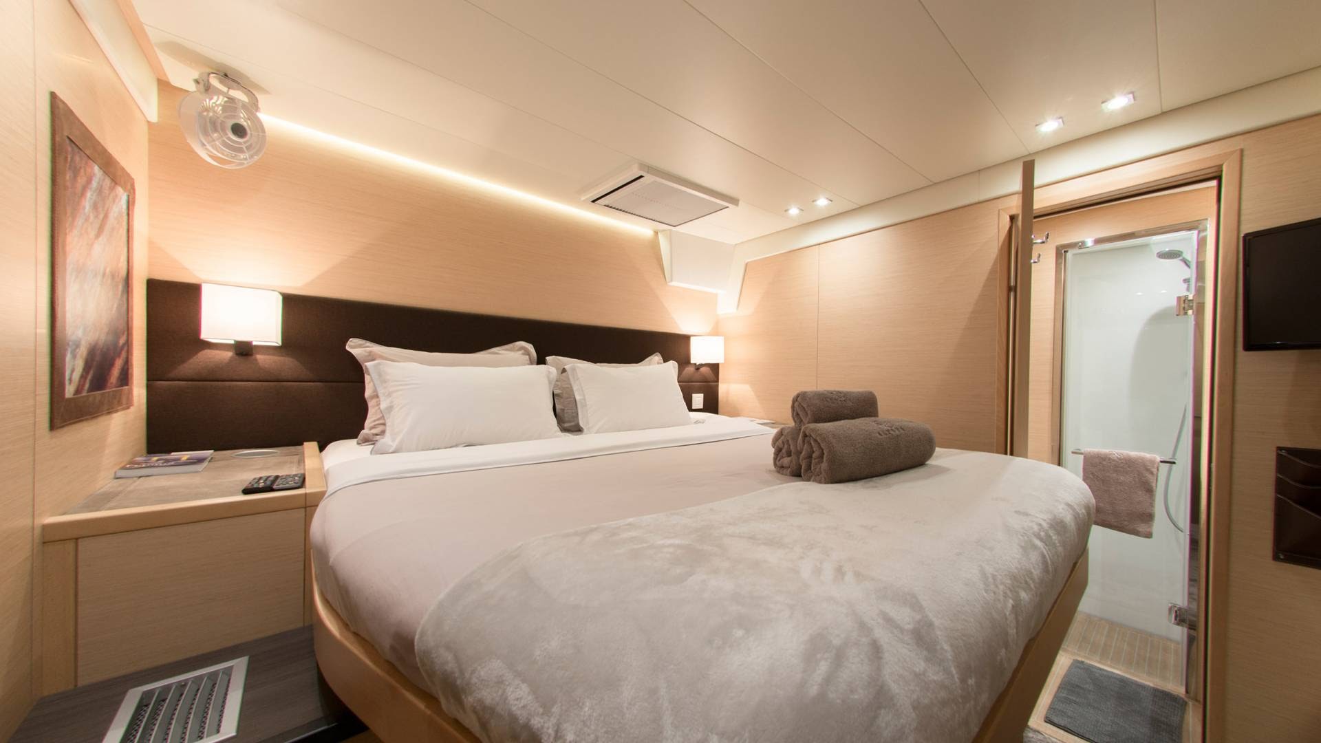 accommodation with ensuite bathroom.jpg